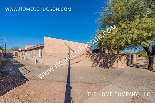 Building Photo - 2511 N Fontana Ave