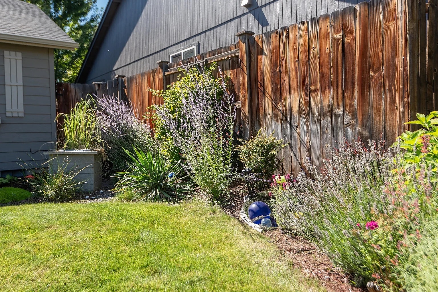 Building Photo - 2807 NE Spring Water Pl