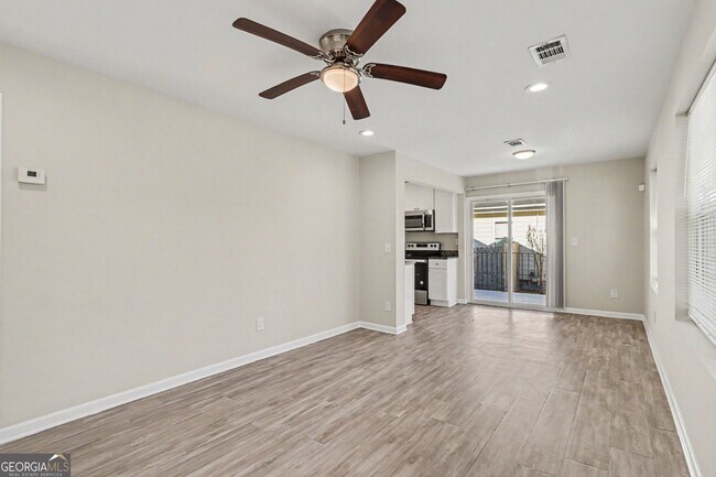 Building Photo - 2117 Blayton Ln SE