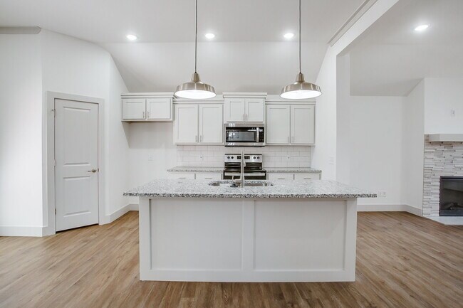 Building Photo - Wonderful 3/2 in Wolfforth!