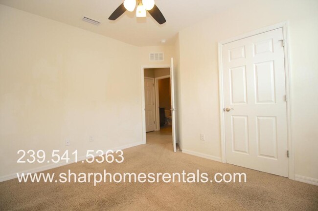 Building Photo - 709 SW 25th Ln