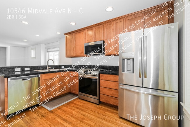 Building Photo - 10546 Midvale Ave N