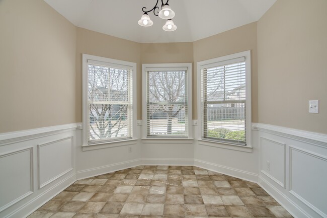 Building Photo - 3615 Penrith Dr