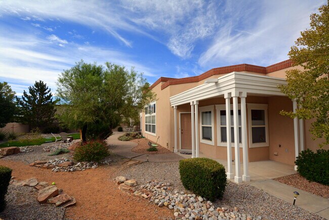 Building Photo - 5809 Vulcan Vista Dr NE