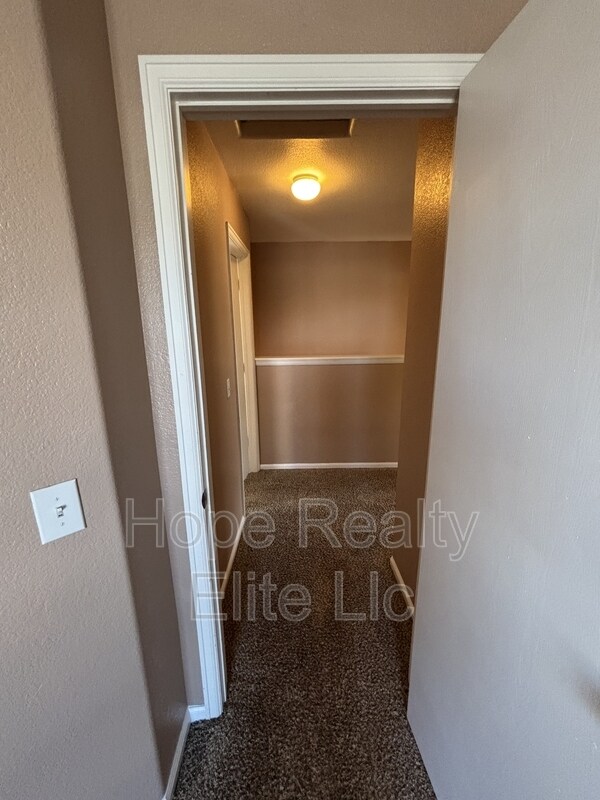 Building Photo - 7640 Fiona Ln