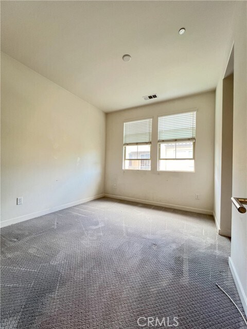 Building Photo - 102 Wild Rose