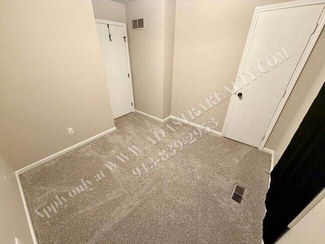 Building Photo - Beautiful Ranch Home in Park Hill School District-Coming SOON!