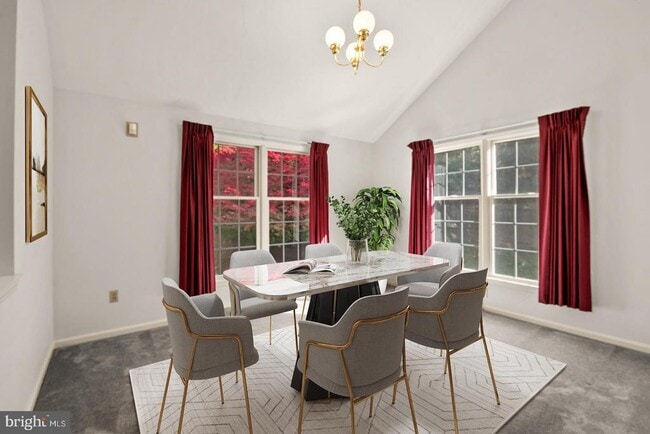 Building Photo - 1913 Meadow Ln