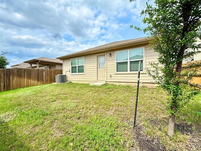 Building Photo - 14006 Macquarie Dr
