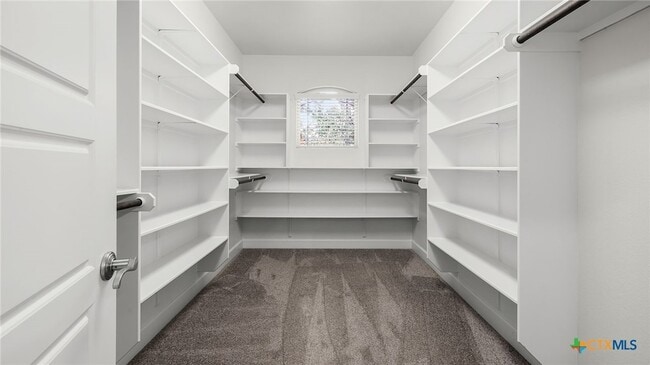 Building Photo - 961 N Academy Ave