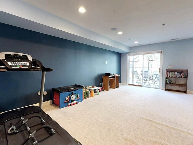 Building Photo - 70 Osprey Ct