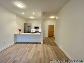 Building Photo - 1079 Commonwealth Ave