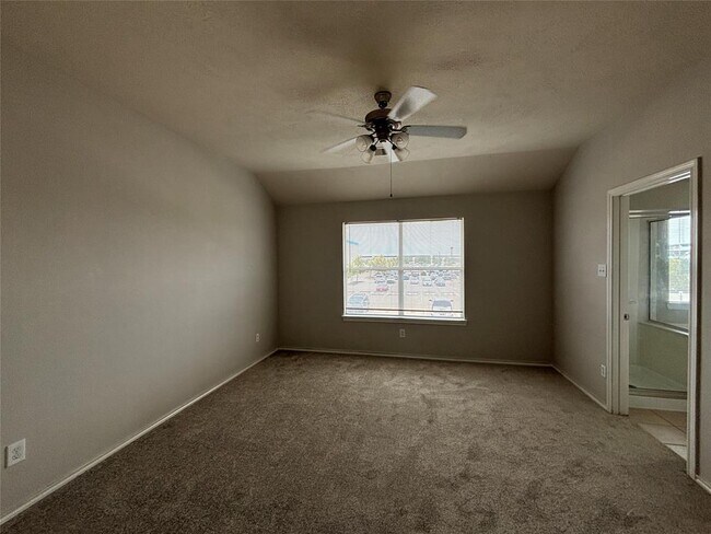 Building Photo - 2710 Maybrook Hollow Ln
