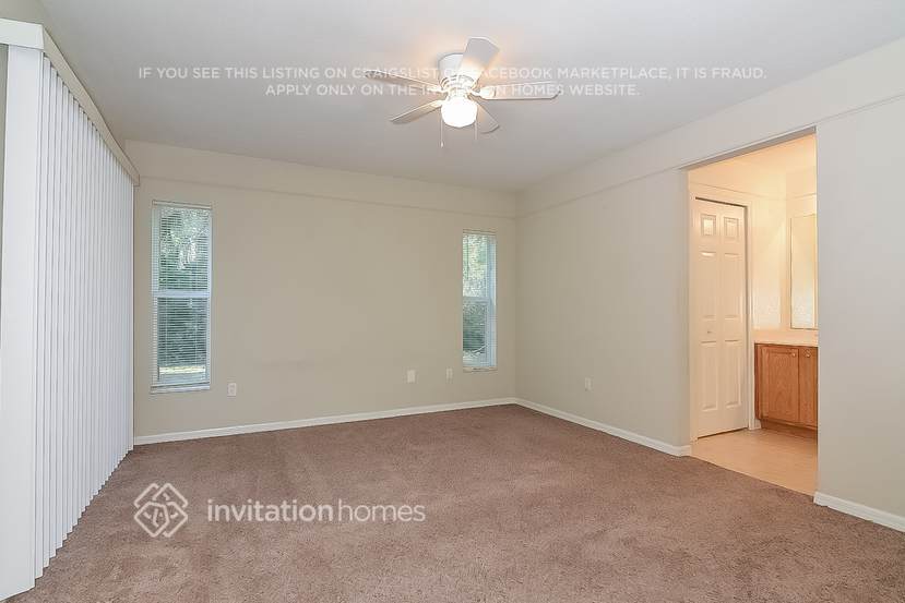 Building Photo - 6915 Glacier Ave