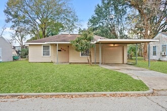 Building Photo - 505 S 4th St