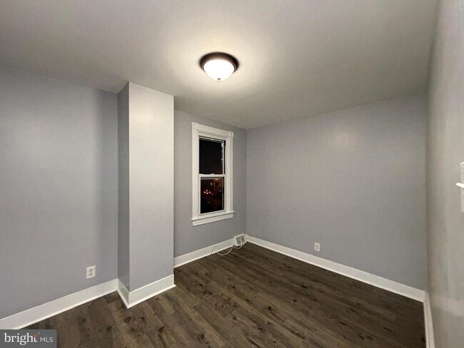 Building Photo - 144 Washington St