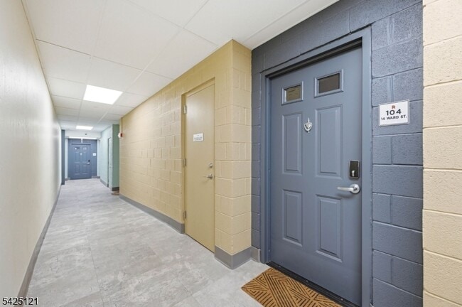 Building Photo - 14 Ward St