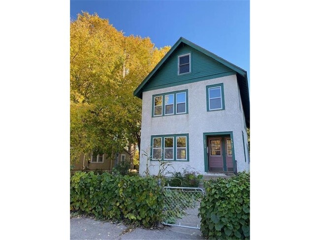 Primary Photo - 2613 E 24th St
