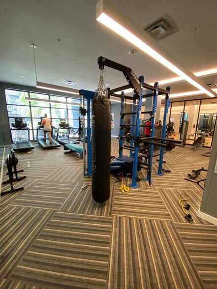 Building Photo - 2164 NE 167th St