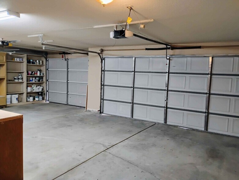 Building Photo - 7331 Jonella Way