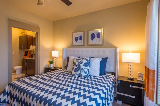 Building Photo - $1,000 off + $99 fee / 12-month leases!