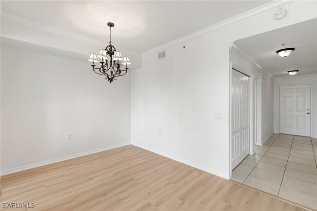Building Photo - 8570 Kingbird Loop