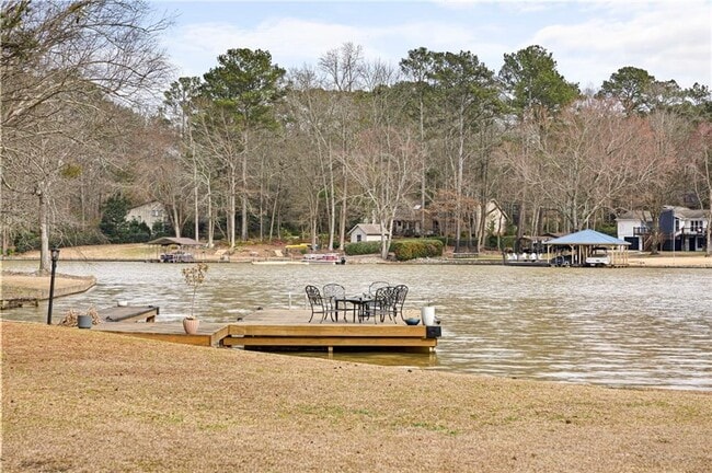 Building Photo - 2270 Emerald Dr