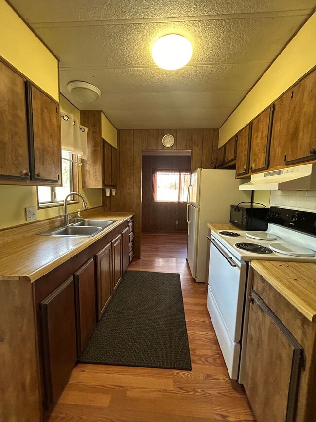 Building Photo - Adorable 2 bedroom 1 bath modular home in ...