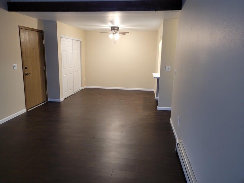 Building Photo - 2500 Wilson Ct