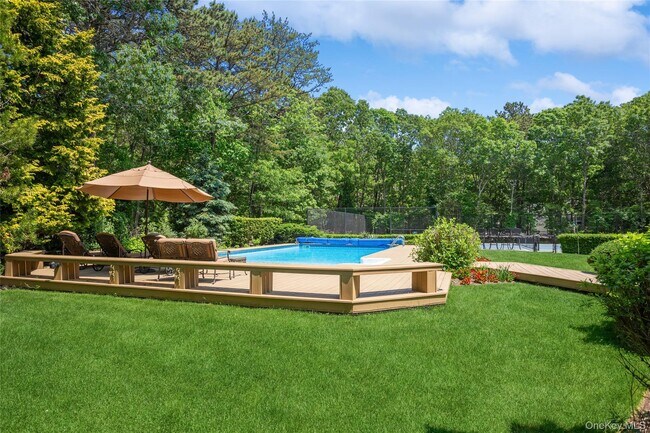 Building Photo - 8 Indian Pipe Dr
