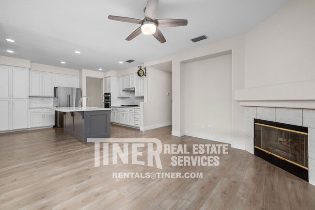 Building Photo - 3205 Corniche Ln