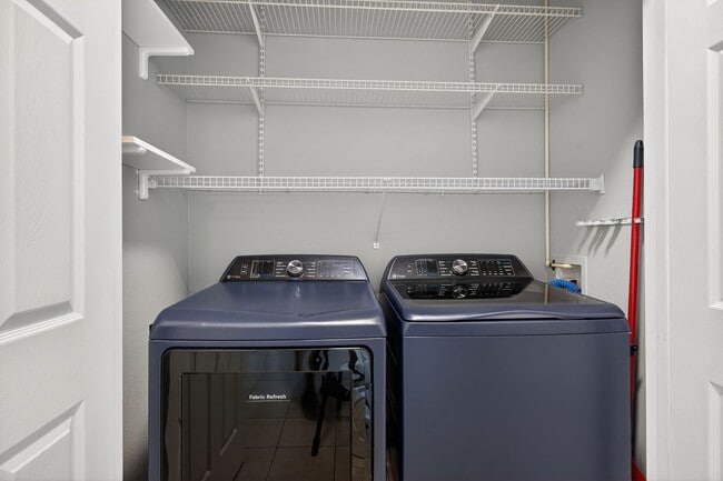 Building Photo - Gated Community