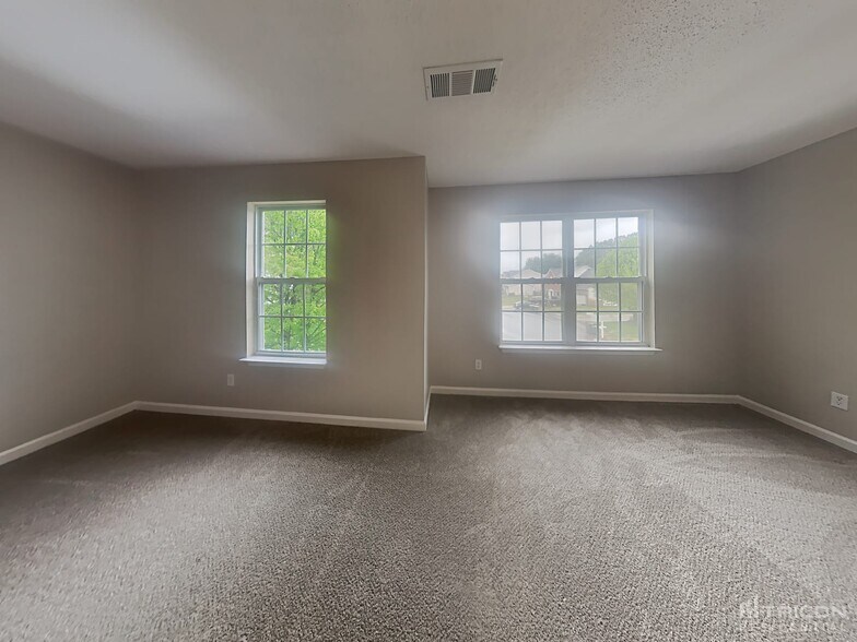 Building Photo - 31 Hartsfield Ct