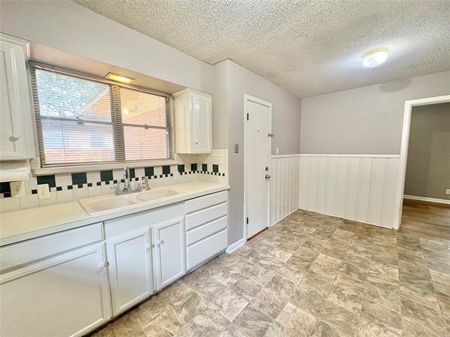 Building Photo - 1408 Bluebonnet Trail