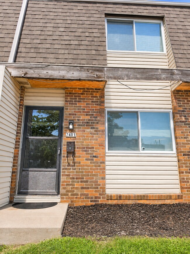 Building Photo - 7401 Ames Cir