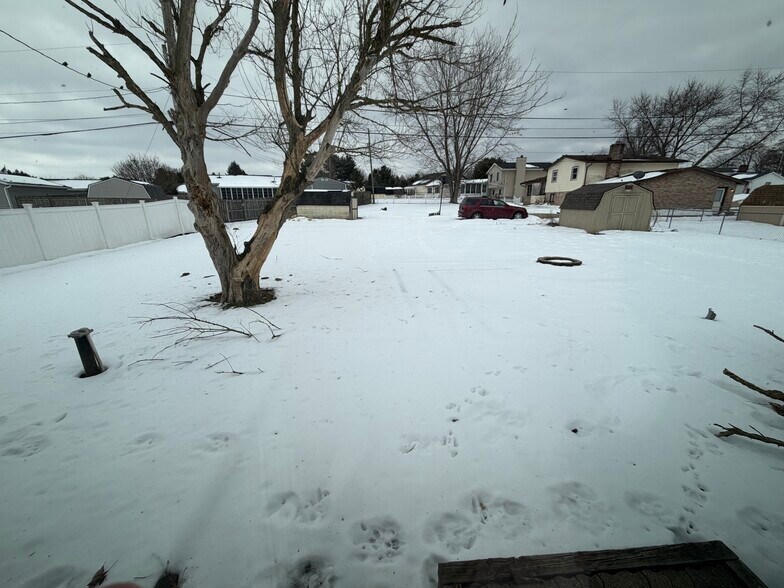 Building Photo - 3452 Kalurah St NE