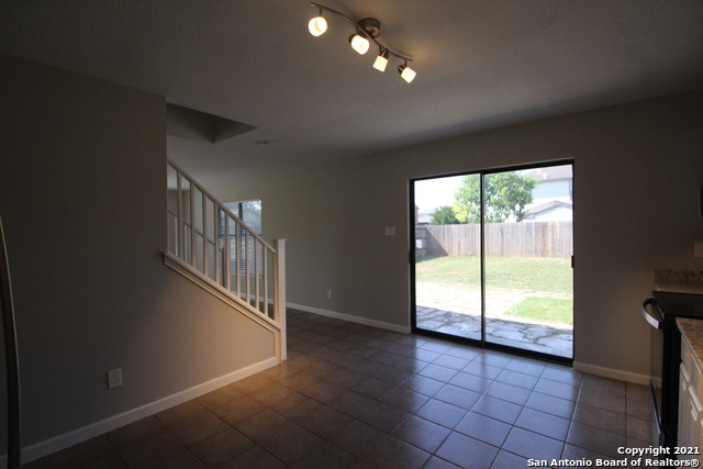 Building Photo - 9879 Highland Creek