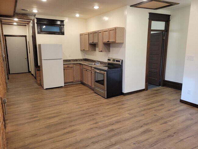 Kitchen - 153 Brighton Ave