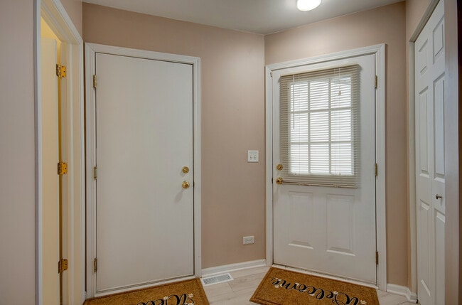 Building Photo - 2421 Stoughton Cir