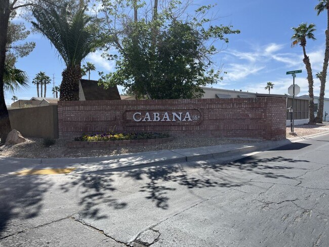 Building Photo - 5303 E Twain Ave