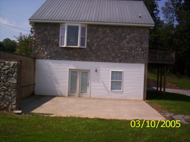 Building Photo - 2829 Wakefield Dr