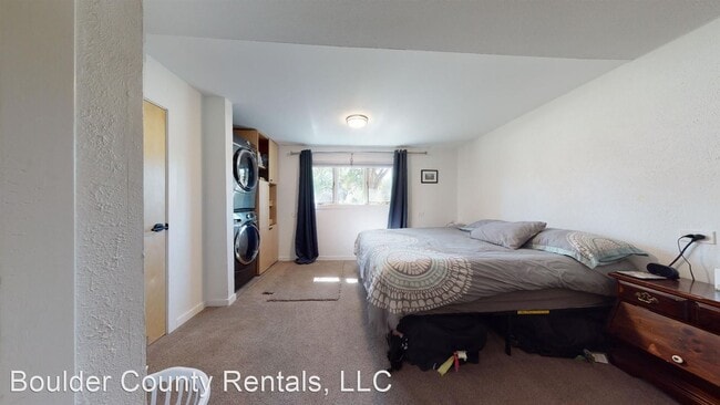 Building Photo - 3 br, 2 bath House - 860 Gilpin Dr