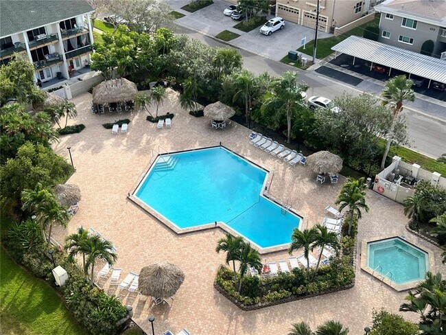 Building Photo - 400 Island Way