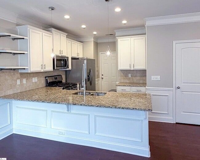 Building Photo - 428 Woodbark Ct