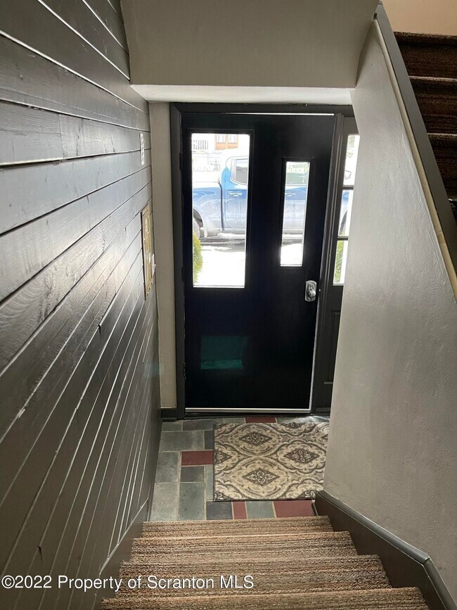 Building Photo - 303 E Drinker St