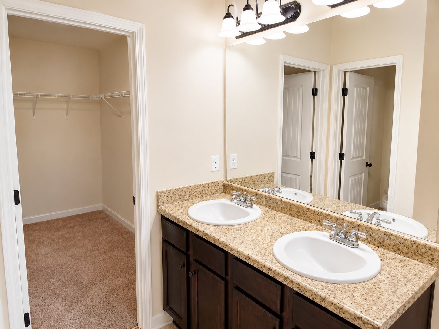 Building Photo - 107 Truman Ct