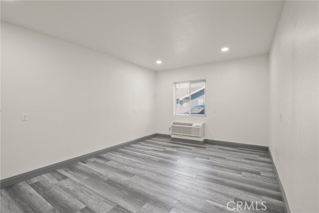 Building Photo - 14335 Hamlin St