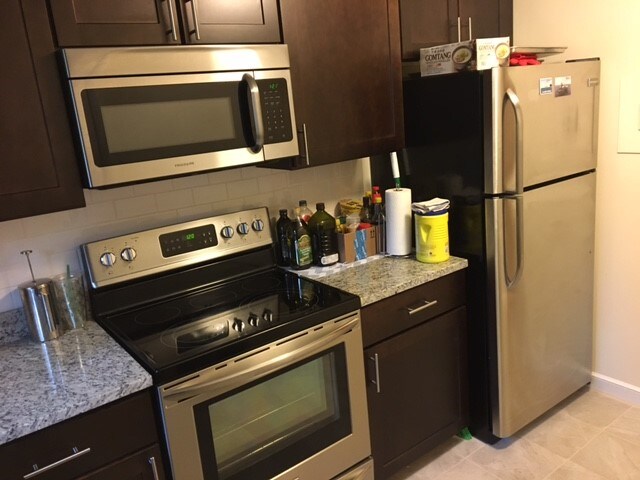 Building Photo - 20 Captain Parker Arms