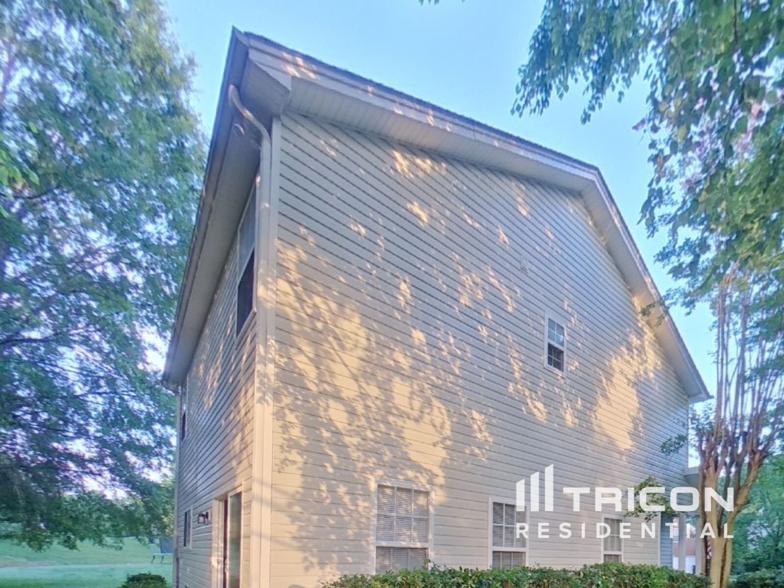 Building Photo - 13706 Traherne Ct