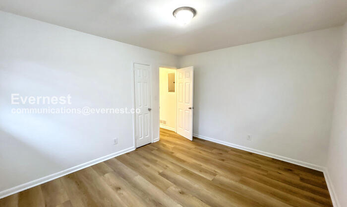 Building Photo - 2033 Nettie Ct